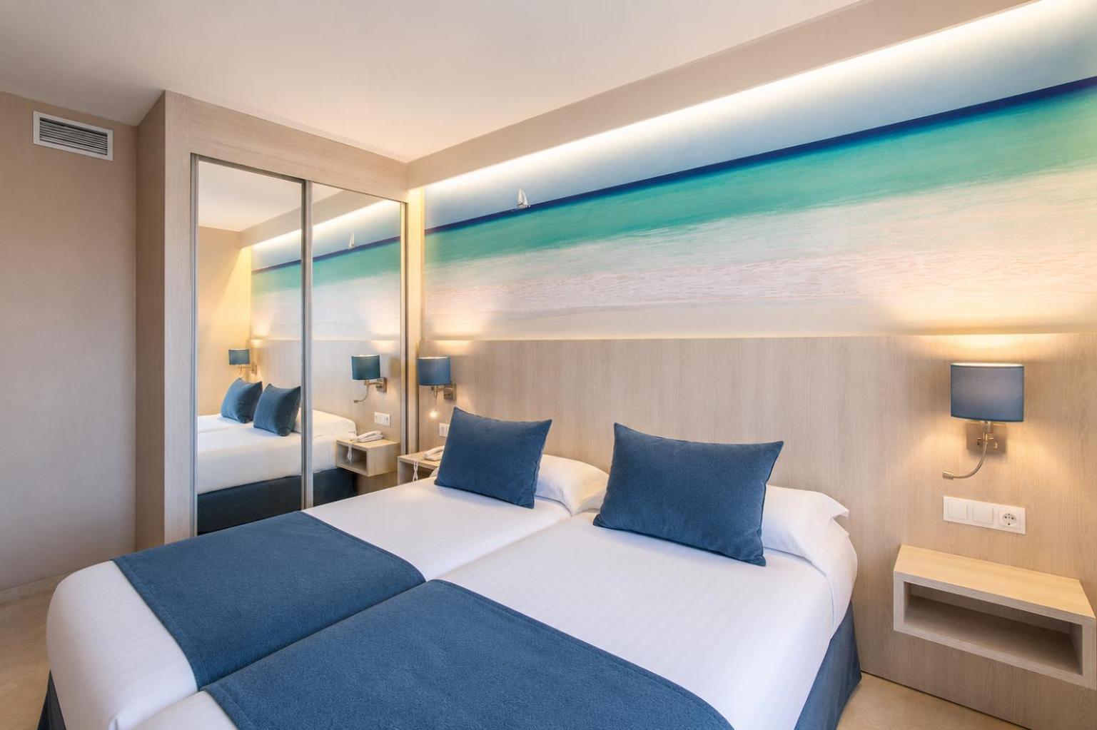 One bedroom apartment Lateral Sea Views